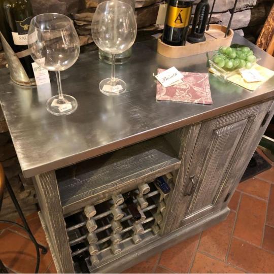 plechovy strecha vinny regal skrina vintage provansalsky toskansky nabytok modry.jpg